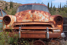 Žluté samolepky se vracejí do ulic Kladna, město opět zintenzivňuje boj s vraky a nepojízdnými vozidly Žluté samolepky se vracejí do ulic Kladna, město opět zintenzivňuje boj s vraky a nepojízdnými vozidly