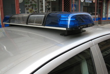 Zloděj zaměstnal strážníky v Kladně: popíjel alkohol, z keře tahal kabel a pod bundou měl ukradené maso Zloděj zaměstnal strážníky v Kladně: popíjel alkohol, z keře tahal kabel a pod bundou měl ukradené maso